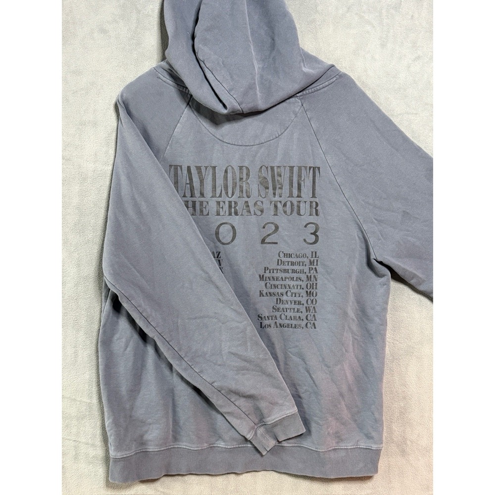 Taylor Swift The Eras Tour 2023-2024 Hoodie Mens Large Blue Gray Pullover - Picture 4 of 10